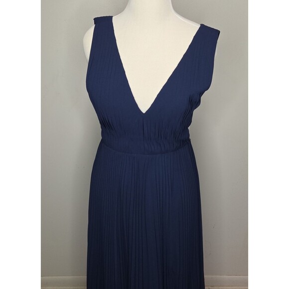 NWT Fame and Partners Maxi Dress Navy Blue V-Neck Side Cutout Size 8 Formal Gown - Picture 1 of 8